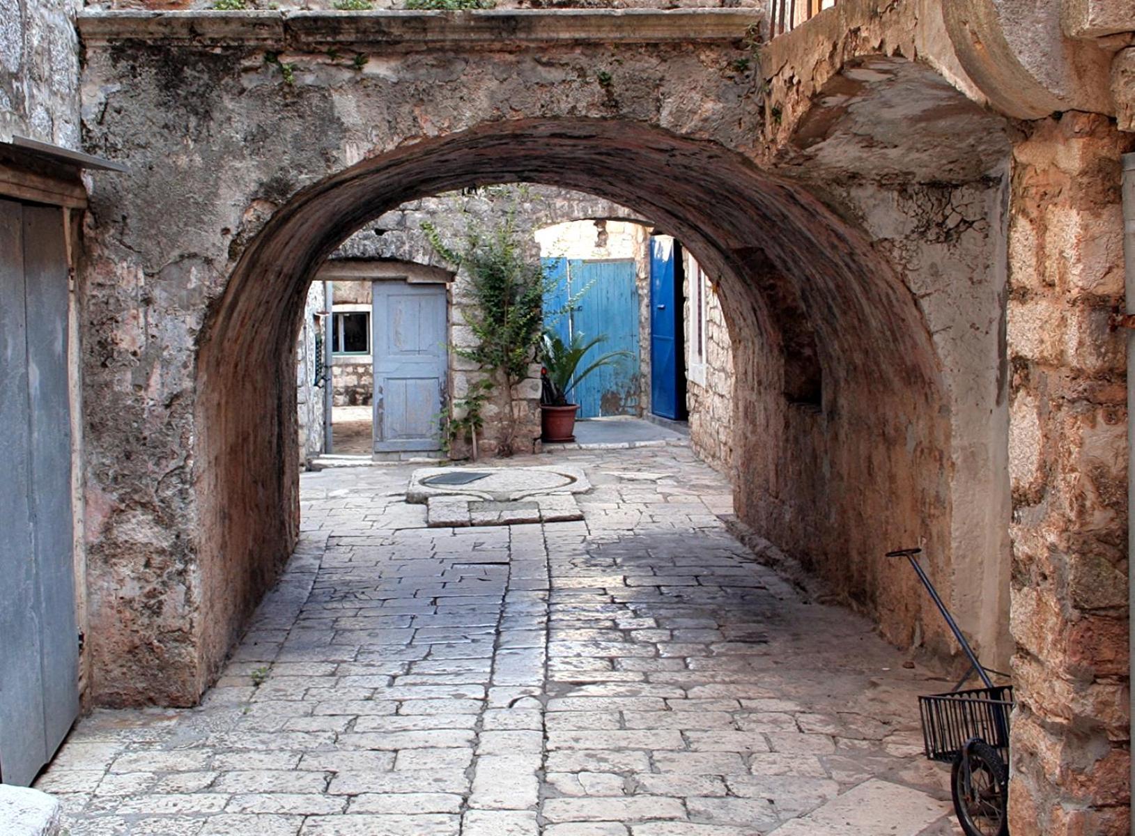 Holidays 4 Split