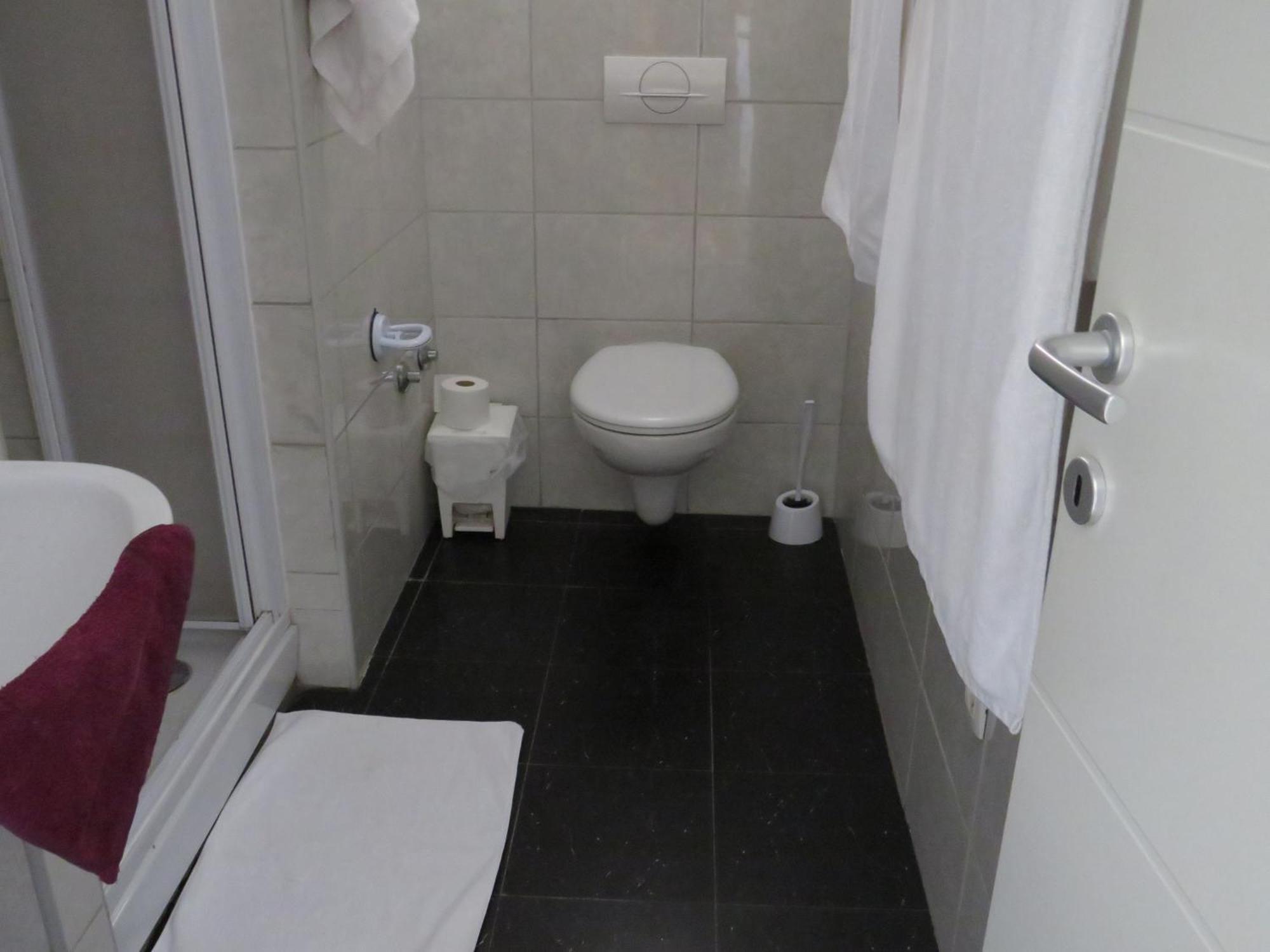 Holidays 4 Apartment Split